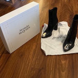 Alexander Mcqueen bootie